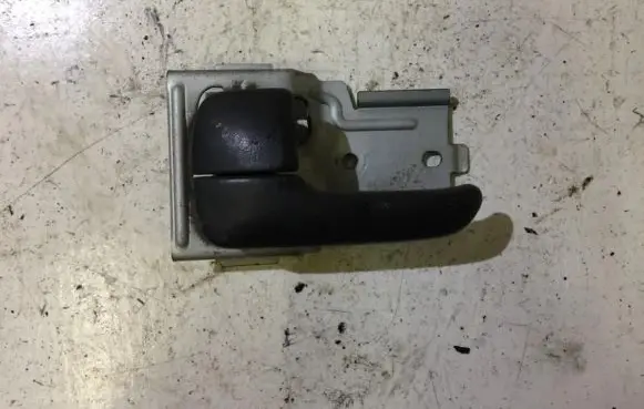 Mazda 626 Rear door interior handle lc17mdh20