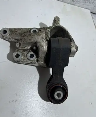 Citroen C5 Engine mount bracket 96451611