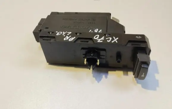 Volvo XC70 Electric window control switch 30739981 5586