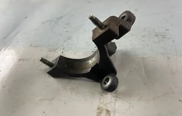 Volvo V40 Driveshaft support bearing bracket Av613k305ca