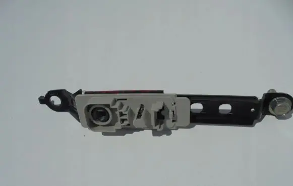 Nissan X-Trail T32 Seat belt adjustment rail 