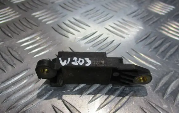 Mercedes-Benz C W203 Airbag deployment crash/impact sensor 0018204426