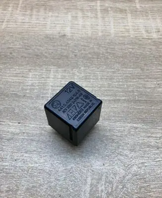 Skoda Felicia II Other relay 441040491046