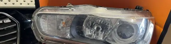 Mitsubishi Lancer VIII Headlight/headlamp