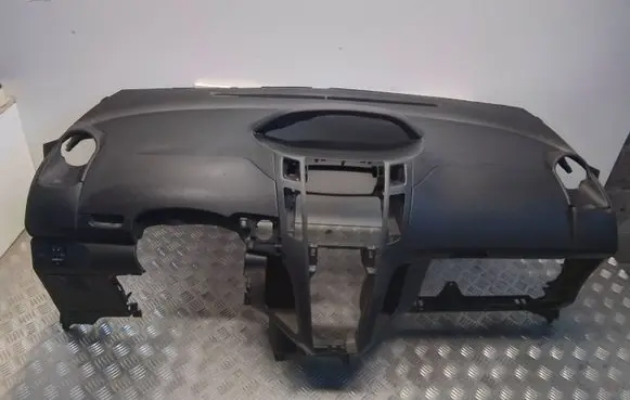 Toyota Yaris Dashboard