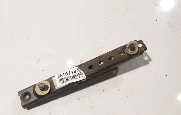 Renault Laguna I Seat belt adjustment rail 