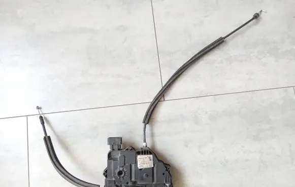Front door lock