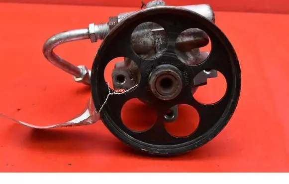 Opel Vivaro Power steering pump 26054891