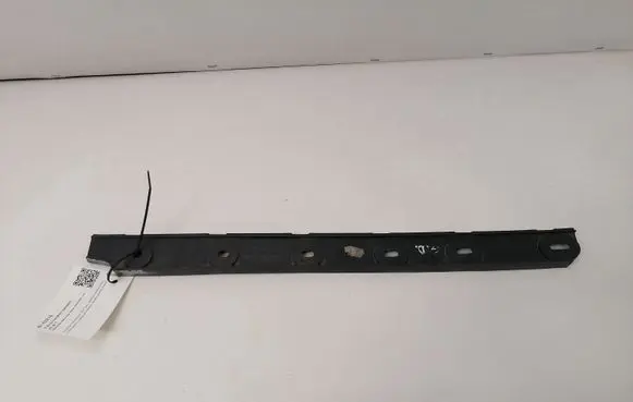 Mercedes-Benz Vito Viano W639 Rear bumper mounting bracket a6398850456