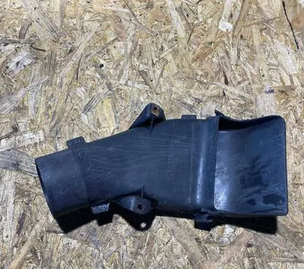 Mercedes-Benz S W126 Air intake duct part 1170940011
