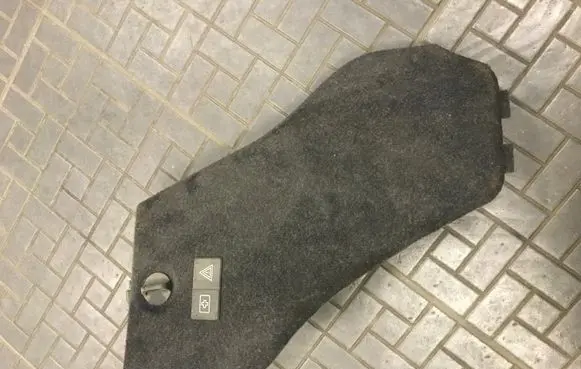 BMW 1 E81 E87 Glove box in trunk 