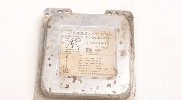 Mercedes-Benz E C207 W207 Xenon control unit/module A2129007804