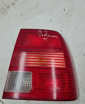 Volkswagen PASSAT B5 Rear/tail lights
