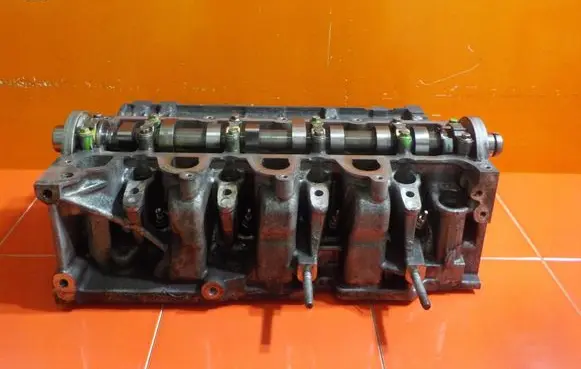 Nissan Juke I F15 Engine head 949716F0 K9K