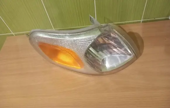 Front indicator light