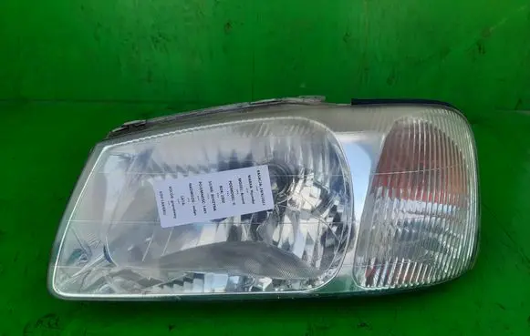 Hyundai Accent Headlight/headlamp