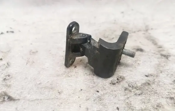 Volkswagen Sharan Rear door lower hinge