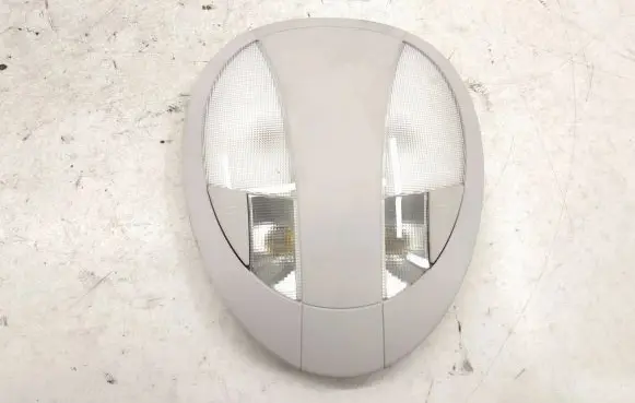 Mercedes-Benz E W211 Rear seat light A2118207301 2118207301