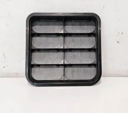 Porsche Cayenne (9Y0 9Y3) Quarter panel pressure vent 4M0819181A 4M0819181 PAB819181A