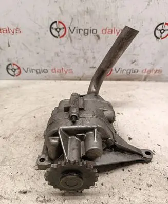 Mercedes-Benz Sprinter W901 W902 W903 W904 Oil pump A6121810047 A212186461401