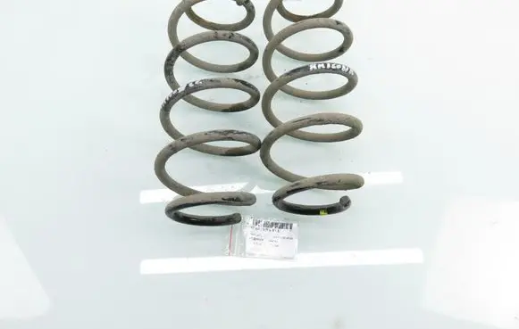 Toyota Yaris Rear coil spring 