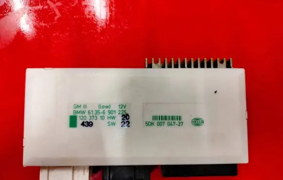 BMW 5 E39 Comfort/convenience module 6901225 61356901225 12037310