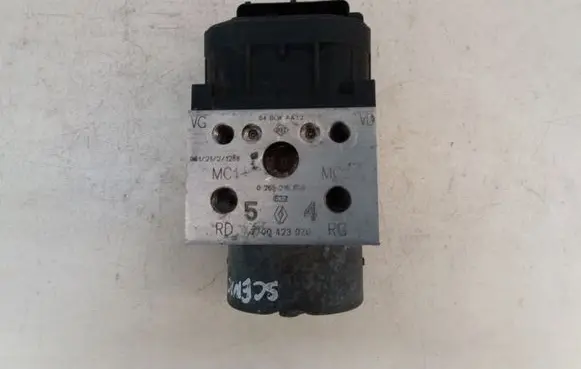 Renault Scenic I ABS Pump 0265216608 7700423070 0273004331