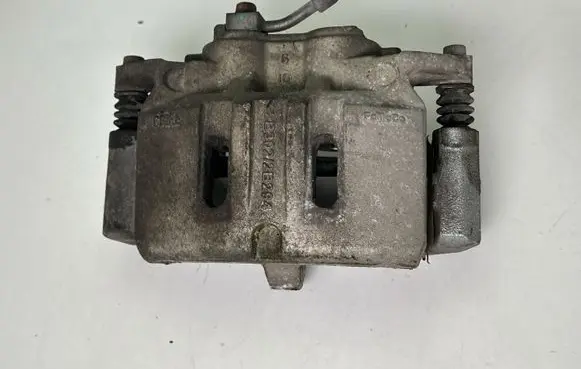 Ford Mustang VI Front brake caliper 2B3022B294