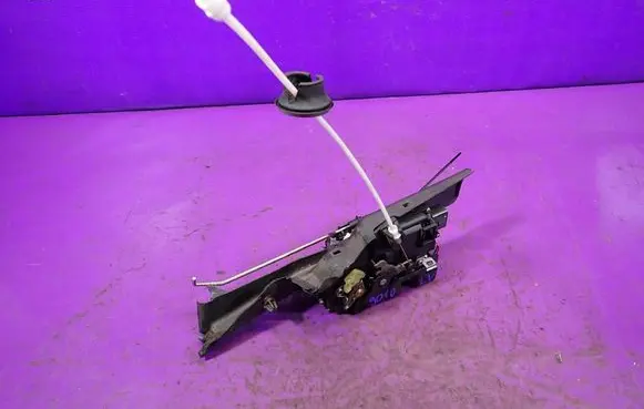 Audi A4 S4 B6 8E 8H Front door lock
