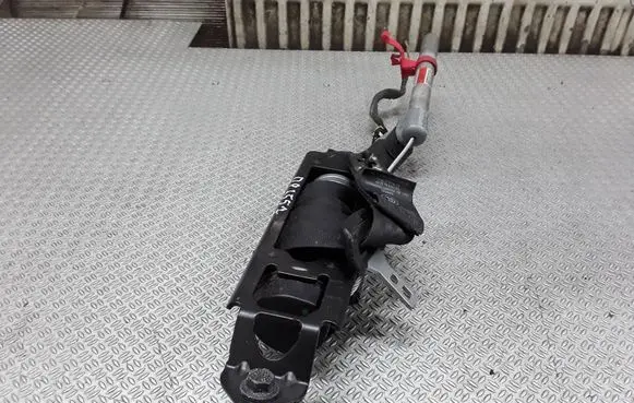 Volvo V70 Front seatbelt E504259