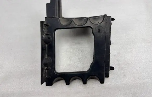 Ford Mustang VI Rear bumper mounting bracket FR3B17E850AD FR3B17E850