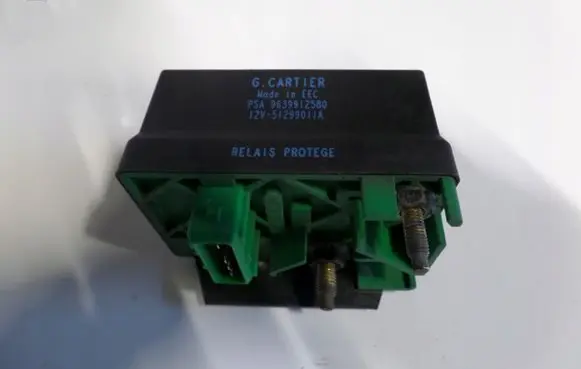 Peugeot Expert Glow plug pre-heat relay 963991258020HDI