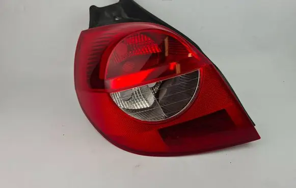 Renault Clio III Rear/tail lights 89035079