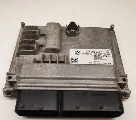 Volkswagen PASSAT B5.5 Engine control unit/module 03P906021AQ 03P906021H 28307659