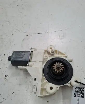 Ford Focus Front door window regulator motor 4M5T14553