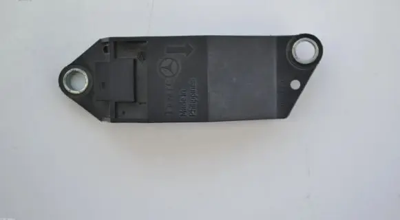 Mercedes-Benz CLS C219 Airbag deployment crash/impact sensor A0018209326 Q0400402623A1