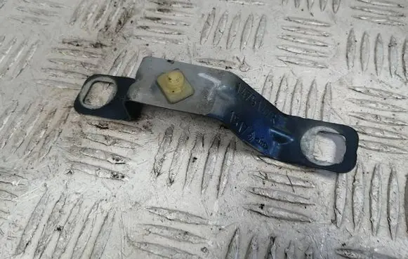 Renault Megane IV Fender mounting bracket 1475147R 15173