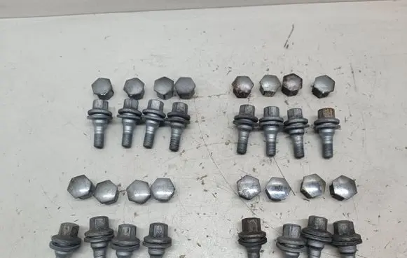 Citroen DS4 Nuts/bolts 