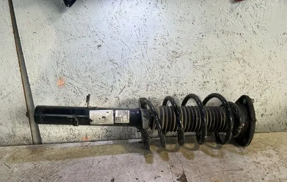 Volvo XC40 Front shock absorber/damper 32246639 8888870304 220224B1061