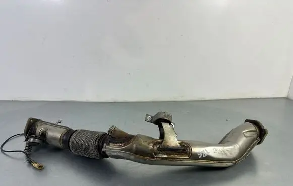 Volkswagen Touareg III Exhaust manifold 4M0253350CS