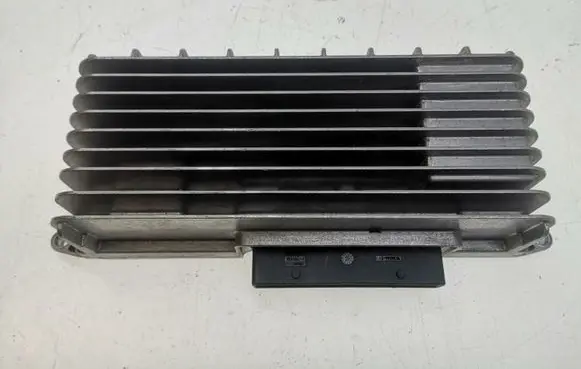 Audi A5 8T 8F Sound amplifier 8T0035223AB 8T0035223