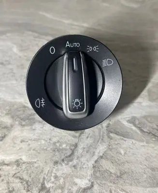 Volkswagen Touran II Light switch 3C8941431 3141
