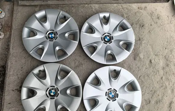 BMW 1 E81 E87 R16 wheel hub/cap/trim 36136777787