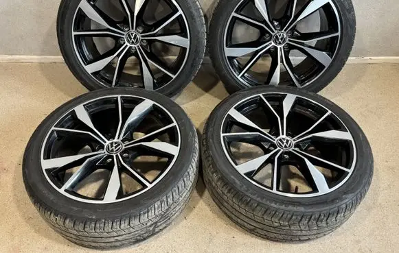 R20 alloy rim
