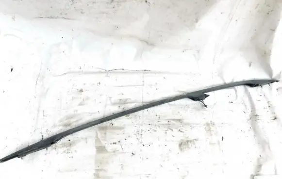 Roof bar rail
