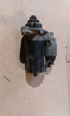 Volkswagen PASSAT B6 Starter motor 0001123012