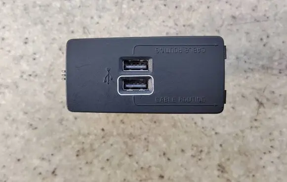 Volvo XC60 USB socket connector 3140703810A 31407038