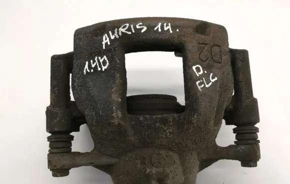 Toyota Auris E180 Front brake caliper