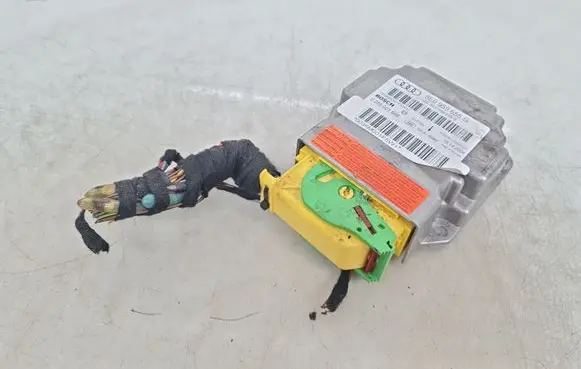 Audi A4 S4 B7 8E 8H Airbag control unit/module 8E0959655G 0285001668
