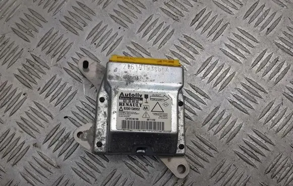 Renault Laguna II Airbag control unit/module 8200138952